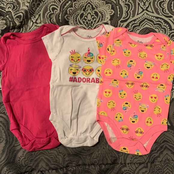 Baby girl onesies - Picture 1 of 1